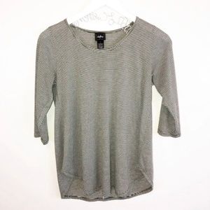 Daytrip Buckle Brand Green White Striped Crew Neck